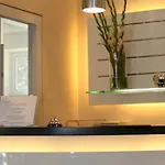 Hotel Sandglow 4*