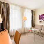 Hotel Sandglow 4*