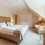 Sandglow 4* Husum (Schleswig-Holstein)