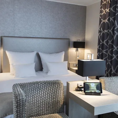 Sandglow 4* フースム