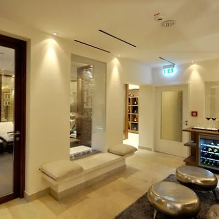 Sandglow Otel Husum (Schleswig-Holstein)