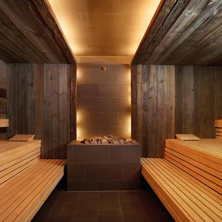 Hotel Sandglow Husum (Schleswig-Holstein)