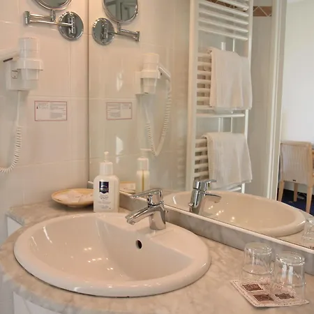Thomas & Lifestyle Hotel 4*