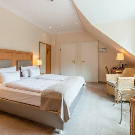 Sandglow 4* Husum (Schleswig-Holstein)