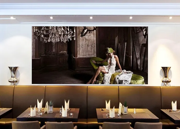 Hotel Sandglow
