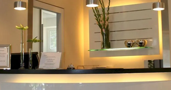 فندق Sandglow 4*