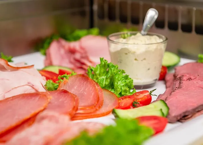 Sandglow فندق هوسوم