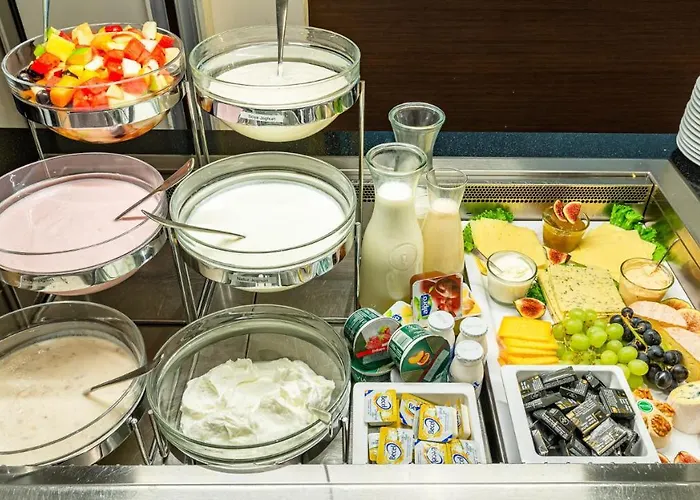 Sandglow فندق 4*