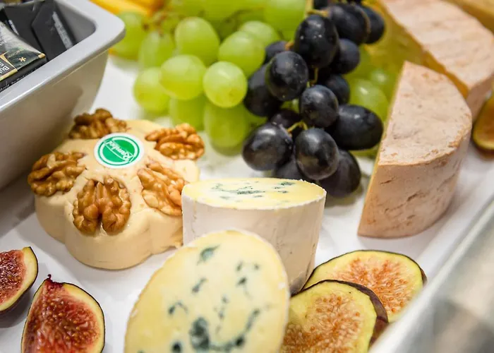 Sandglow فندق 4*