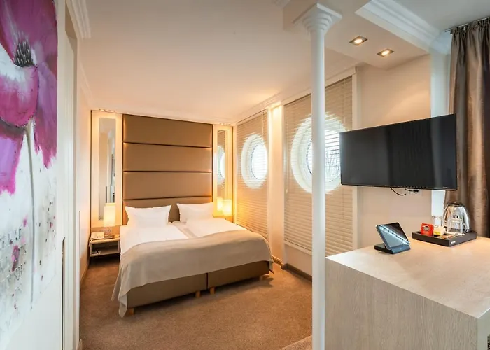 Sandglow Hotel Husum (Schleswig-Holstein)